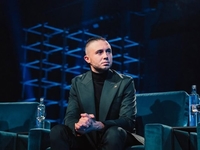 Тарас Тополя признался, какую сумму потратил на восстановления жилья после прилета