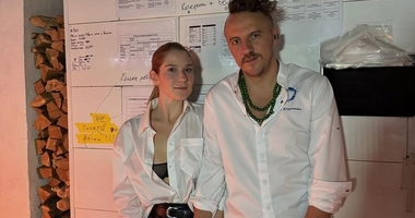 Клопотенко показав, як уперше відсвяткував Різдво з коханою