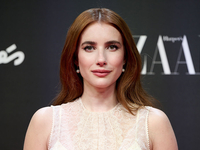 Эмма Робертс в честь Рождества поделилась редким фото с сыном