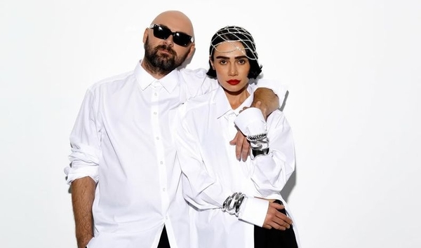 Вдова ADAM запостила рождественское фото их детей