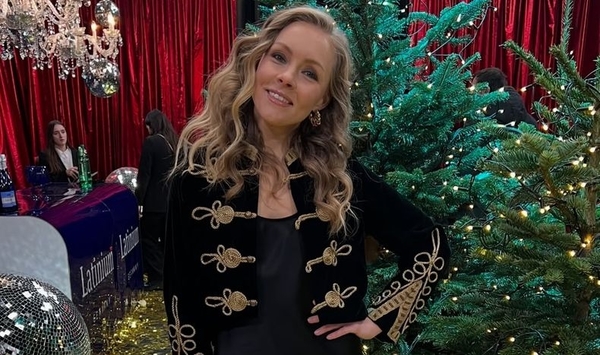 Шоптенко порадовала сына рождественским подарком от известного футболиста