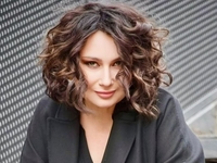 Мозговая поздравила старшую дочь с 32-летием и сделала редкий комментарий о ее отце