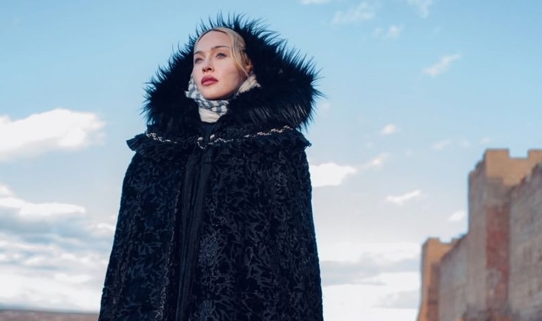 E1b0e25e9885484a5cda159323c6fa7a resize crop 1xquality 100xallow enlarge 0xw 0xh 0