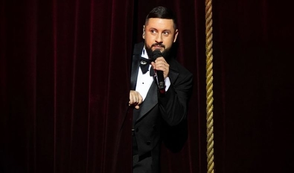 MONATIK показал трогательное видео с тремя сыновьями