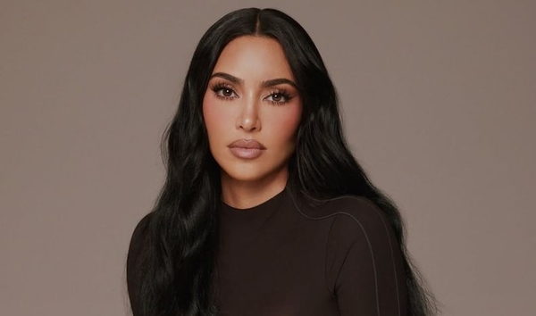 Ким Кардашьян удивила взрослым видом на фото, где ей 11 лет