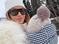 Никитюк показала, как жених проводит время с их 7-месячным сыном