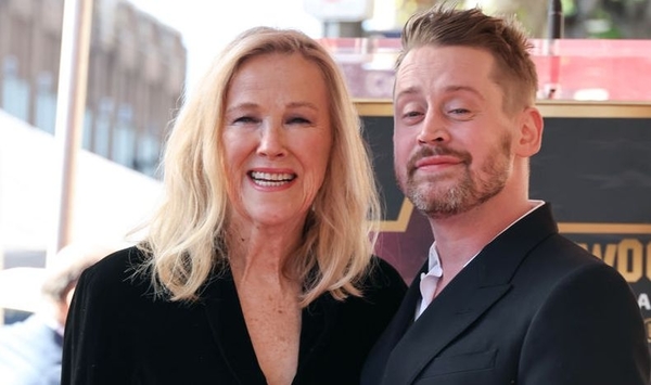 Маколей Калкін зворушливо попрощався з екранною мамою Кетрін О'Харою