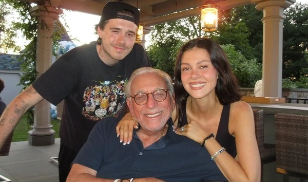 Отец Николы Пельтц впервые прокомментировал вражду с Бекхэмами