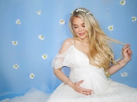 Алина Гросу объявила пол первенца в новом клипе «Волошки»