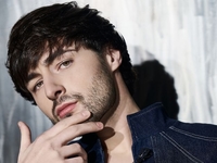 Участник Нацотбора-2026 KHAYAT презентовал мини-альбом «Триптих»