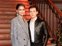 Звезды Marvel Зендея и Том Холланд тайно поженились — СМИ