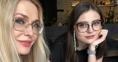 Ольга Сумська зворушила архівними кадрами на честь 24-річчя молодшої дочки