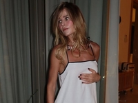 Катя Кузнецова поразила идеальной фигурой в бикини на отдыхе в Таиланде