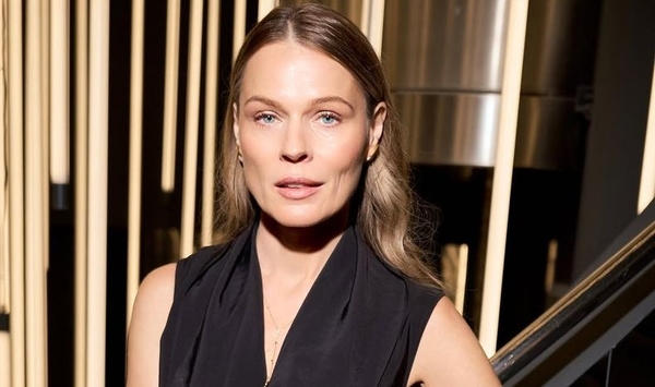 Фреймут сходила с сыном на футбол и показала своего кумира