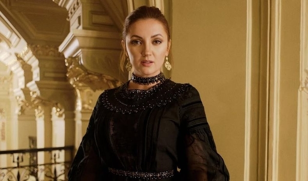 Цибульська зізналася, скільки заробляє на весіллях та корпоративах