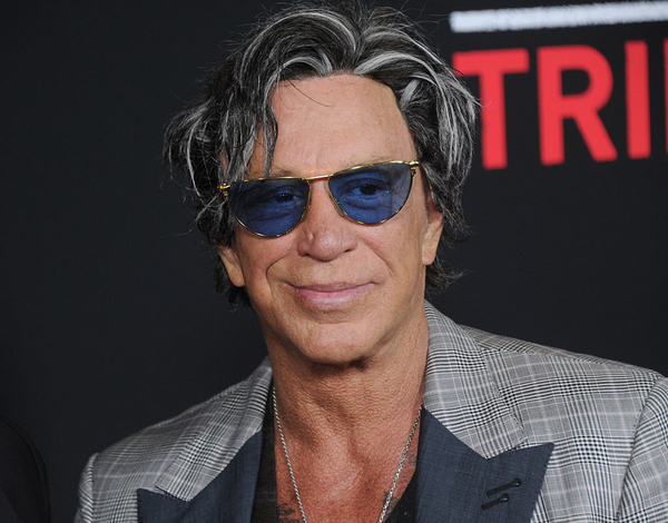 Міккі Рурка виселили з дому через борги: актор відмовився від допомоги фанів