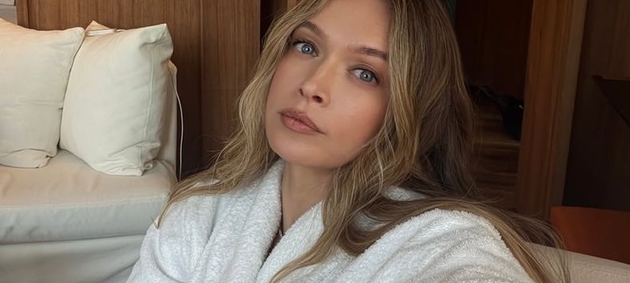 Брежнєва спровокувала чутки про заручини діамантовою каблучкою на безіменному пальці