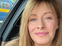 Трогательный момент на сцене: дети Кравец устроили ей сюрприз после спектакля