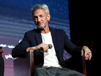 Шон Пенн заговорил на украинском: актер зачитал строки из «Червоної рути»