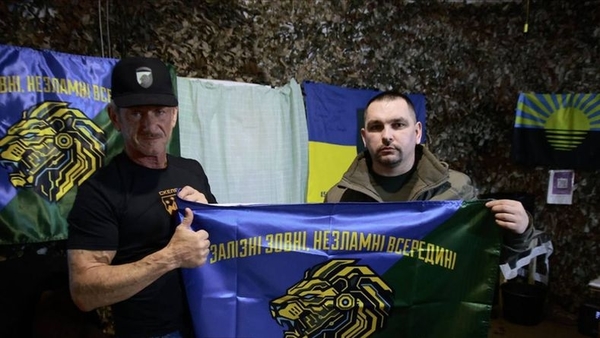 Шон Пенн встретился с украинскими защитниками на Донбассе