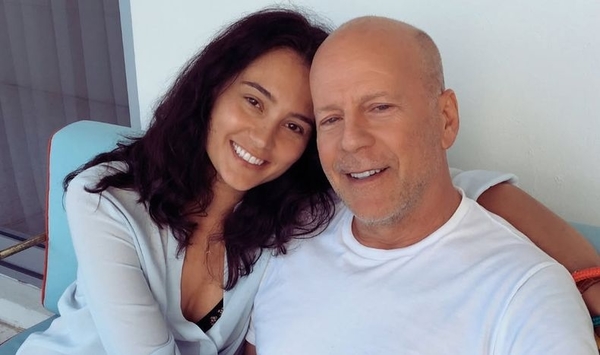 Вторая жена Брюса Уиллиса показала их свадебное фото