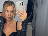 Никитюк с юмором сравнила свои селфи до и после рождения сына