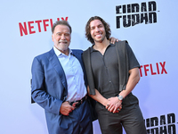 Внебрачный сын Шварценеггера победил на своих первых соревнованиях по бодибилдингу