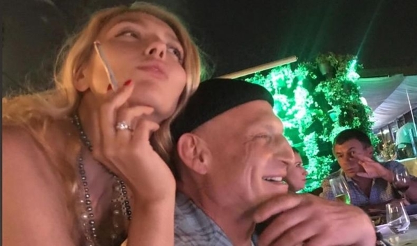 Полякова записала жартівливу пісню про чоловіка після його другого інтерв'ю Гордону