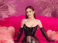 MamaRika в свое 37-летие предстала в горячем образе