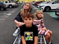 Слава Каминская показала редкие архивные фото детей и бывшего мужа