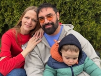 Козловский признался, почему жена отказывается сниматься в его клипах