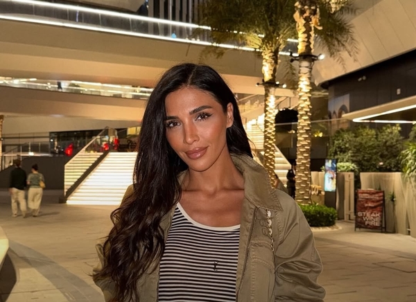 Димопулос воссоединилась с дочерью на отдыхе в Дубае