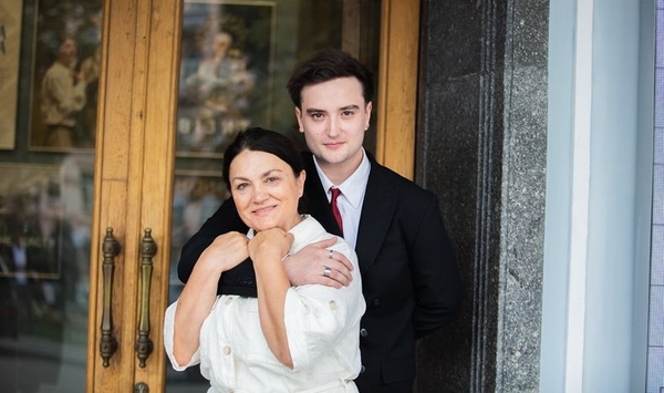 Син Наталії Сумської розповів, яка вона поза камерами та театральною сценою