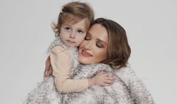 С пиццей и единорогами: Могилевская показала празднование 6-летия дочери