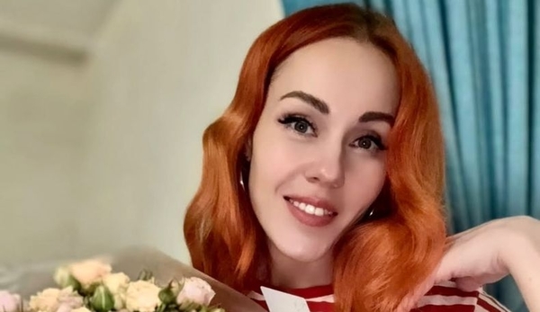 Елена Тополя высказалась о личной жизни спустя пять месяцев после развода
