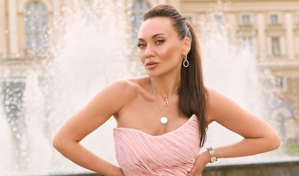 «Наплакалась»: Саливанчук показала фото первого выпускного младшего сына