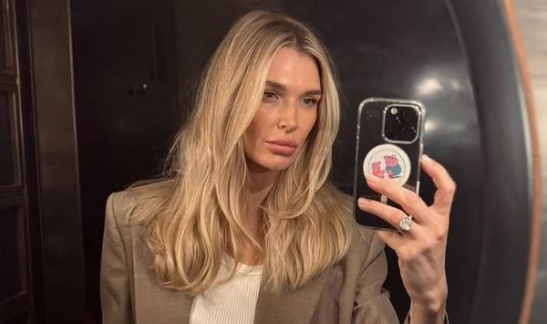 Модель Алла Бейлина родила третьего ребенка