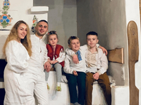 Елена Тополя призналась, как с экс-мужем поделила обязанности по воспитанию троих детей
