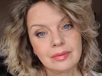 Известная украинская актриса считает, что нынешний мир скатился в средневековье