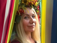 Фролова предстала неузнаваемой на фото по случаю 50-летия