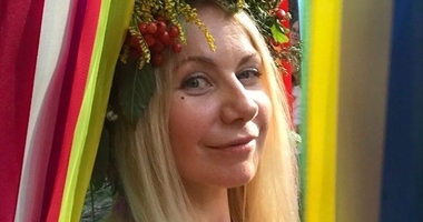 Фролова предстала неузнаваемой на фото по случаю 50-летия