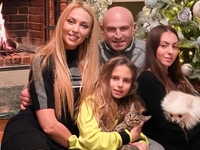 Маша Полякова публично обратилась к отцу по случаю его дня рождения