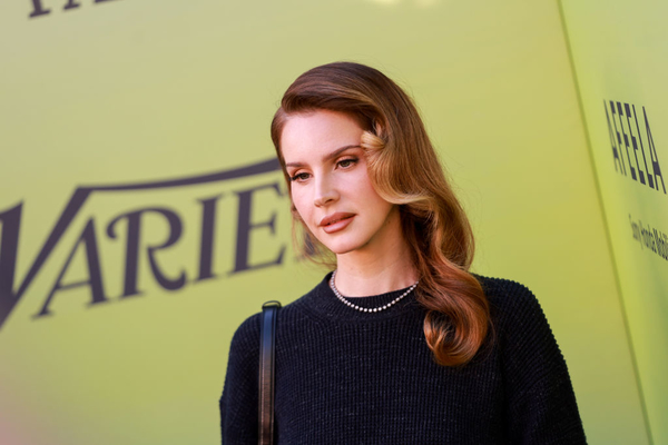Лана Дель Рей показала рідкісні кадри з чоловіком