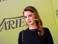 Лана Дель Рей показала редкие кадры с мужем
