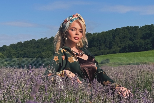 Гросу показала 3-місячного сина й розповіла про його навичку "фліртувати"