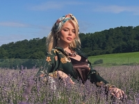 Гросу показала 3-месячного сына и поведала о его навыке "флиртовать"