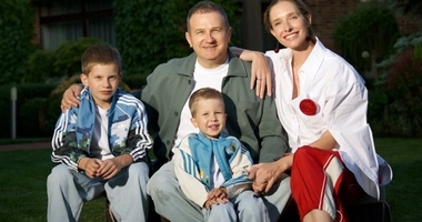 Осадчая поздравила сына с 5-летием и показала милое интервью с ним