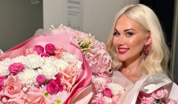 «Не завидуйте»: Бужинская показала романтическое фото с мужем