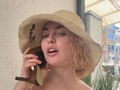 Булитко показала любимую "немного болезненную" процедуру для декольте и лица