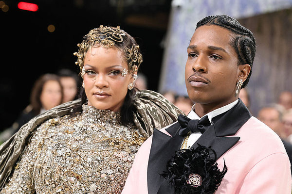 A$AP Rocky снялся для обложки глянца с 11-месячной дочерью от Рианны